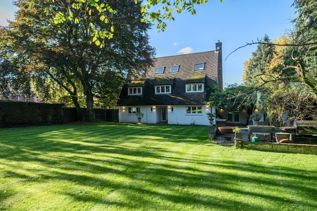 6 bedroom detached house for sale
