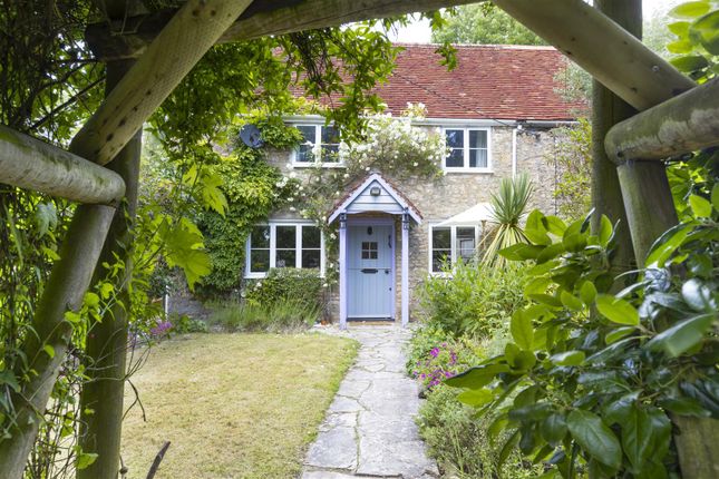 2 bedroom cottage for sale