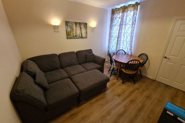 Earlsdon Avenue North, Coventry CV5 4 bed terraced house for sale