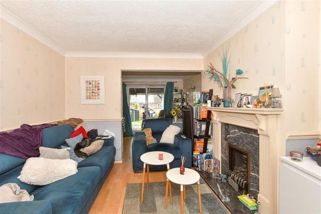 Buckswood Drive, Crawley, West Sussex 3 bed terraced house for sale