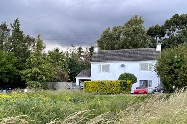 3 bed detached house