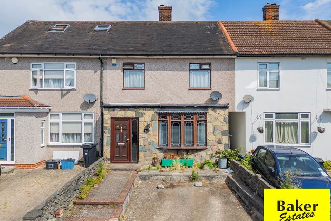 Crossbow Road, Chigwell IG7 2 bed terraced house for sale