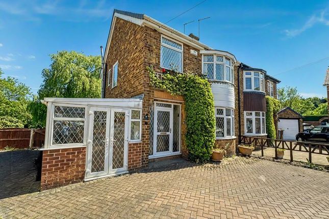 Elizabeth Drive, Knottingley WF11 3 bed semi