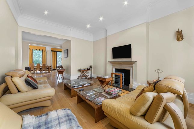 Gloucester Square, Hyde Park, London 3 bed flat for sale