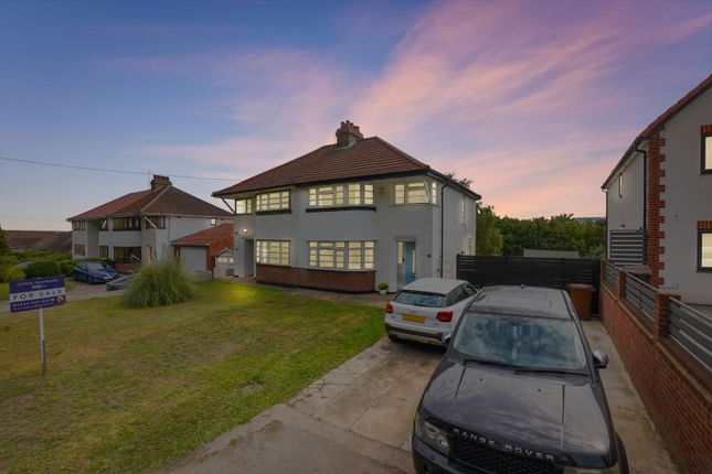 Rochester Road, Rochester ME2 3 bed semi