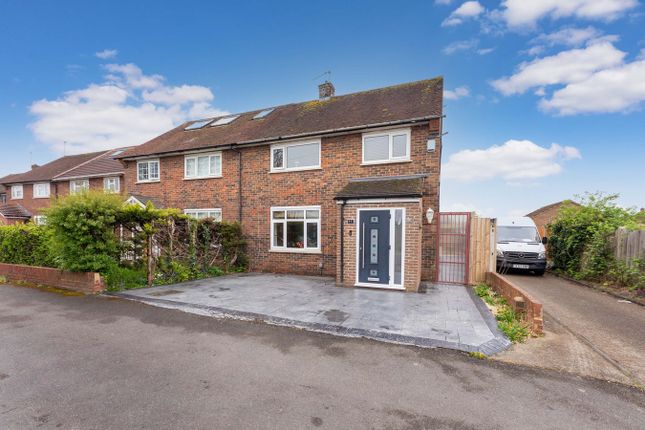Trelawney Avenue, Langley SL3 3 bed semi