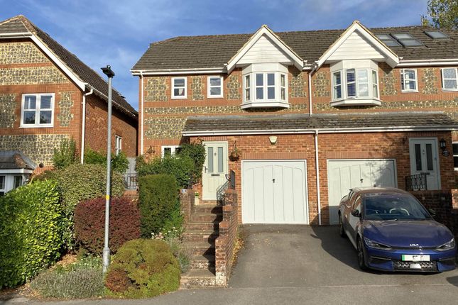 Chandlers Lane, Aldbourne... 3 bed semi