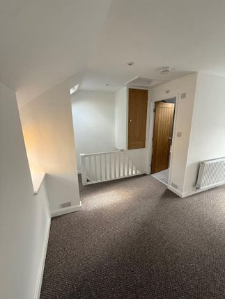 1 bed detached house