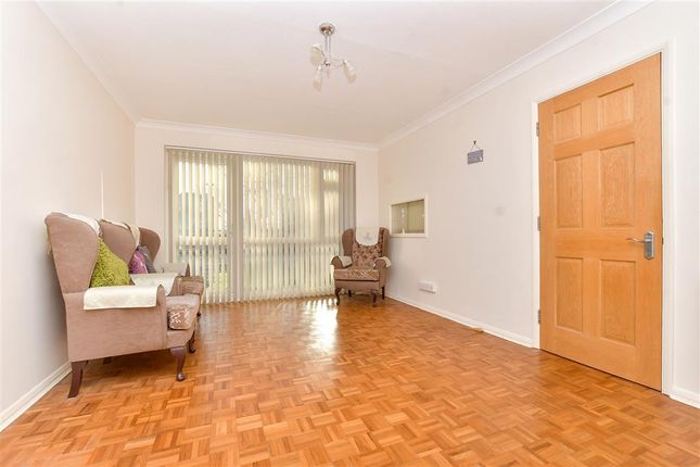 Willow Road, Wallington, Surrey 1 bed apartment for sale