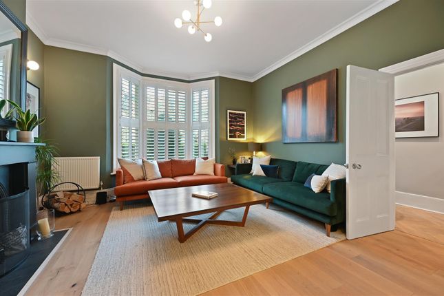 Godolphin Road, London W12 4 bed terraced house for sale