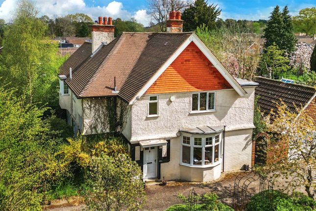 Durnsford Avenue, Hampshire GU52 5 bed detached house for sale