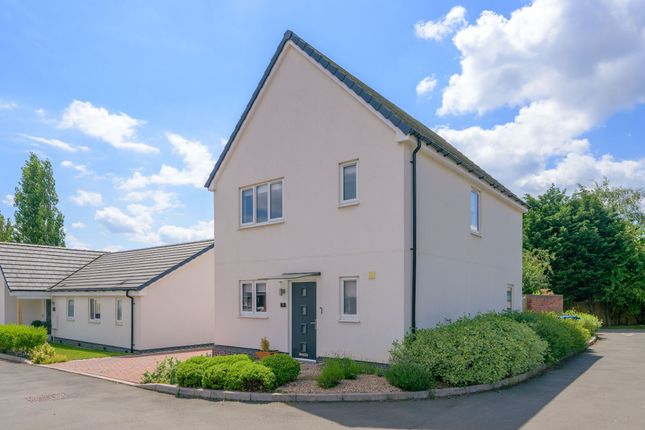 3 bed detached house