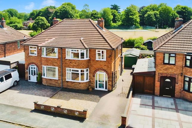 4 bedroom semi-detached house for sale