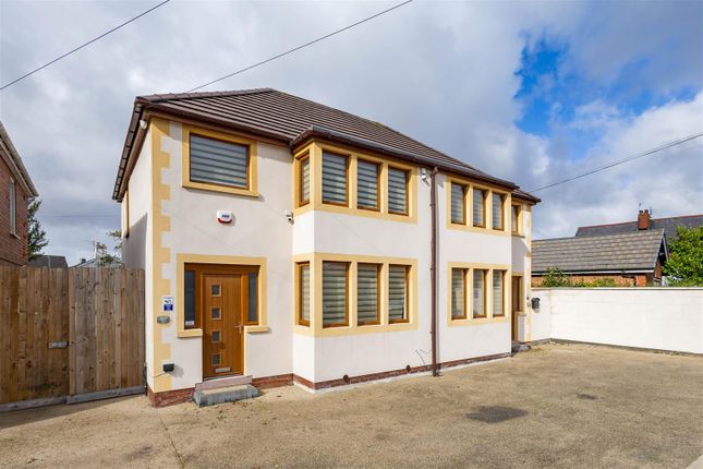 Vicarage Lane, Blackpool 3 bed detached house for sale