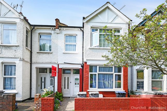 Crouch Road, London 2 bed maisonette for sale