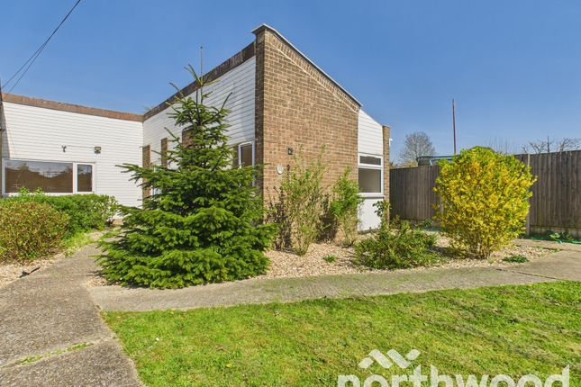2 bedroom semi-detached bungalow for sale