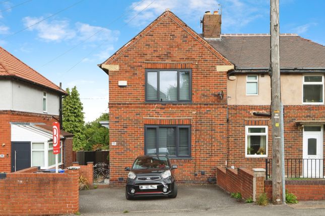 2 bedroom semi-detached house for sale
