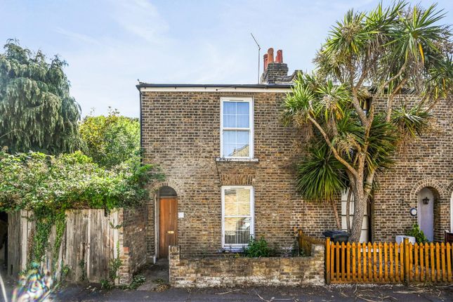 Park Place Ealing W5 2 bed cottage for sale
