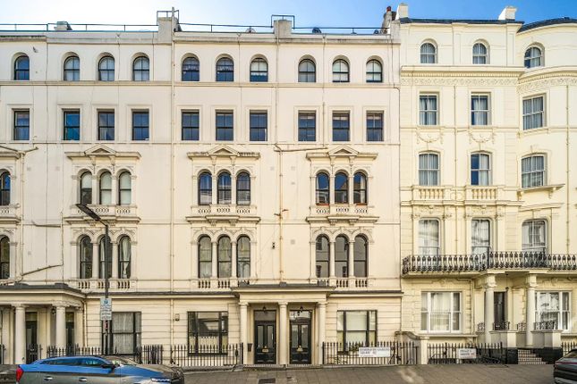 Kensington Gardens Square, Bayswater... 1 bed flat for sale