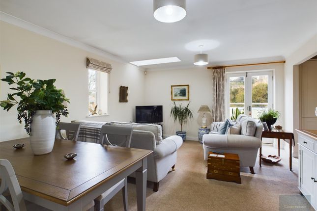 Stones Court, Bradford on Avon BA15 2 bed apartment for sale