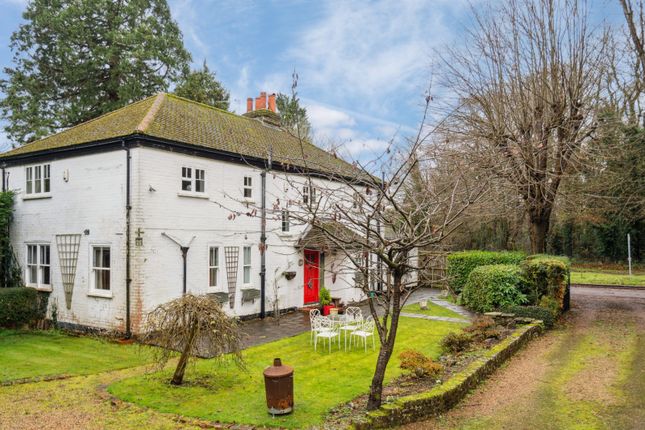 Narcot Lane, Chalfont St Peter... 3 bed detached house for sale