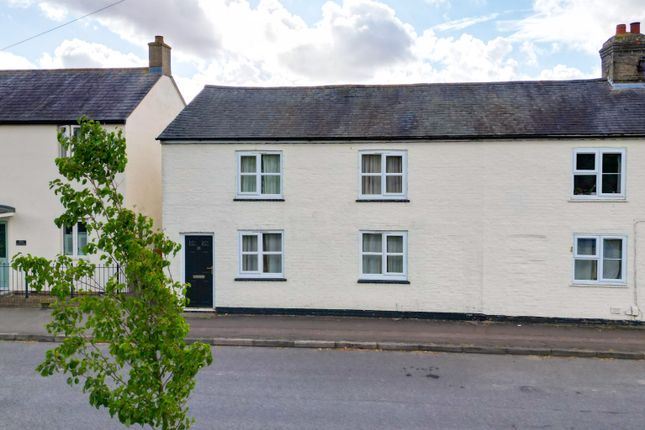 Chequer Street, Fenstanton... 3 bed semi