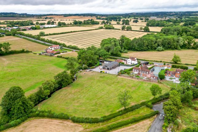 Droitwich Road, Bradley Green, B96 4 bed barn conversion for sale