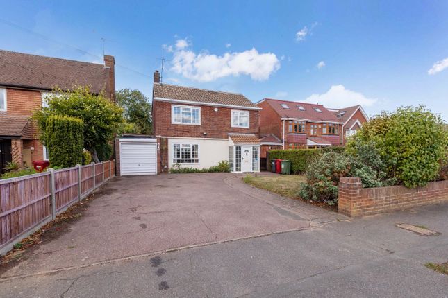 Upton Court Road, Langley SL3 3 bed detached house for sale