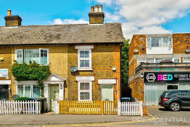 Epping CM16 3 bed end of terrace house for sale