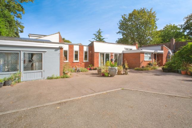 4 bedroom bungalow for sale