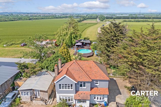 Arterial Road, Wickford, SS12 4 bed detached house for sale