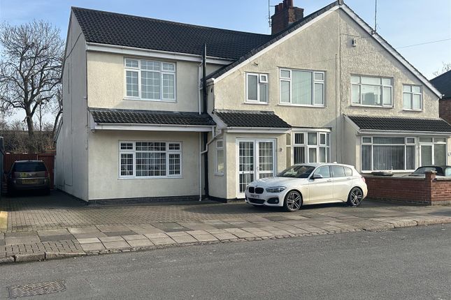 Roseneath Avenue, Leicester LE4 4 bed semi