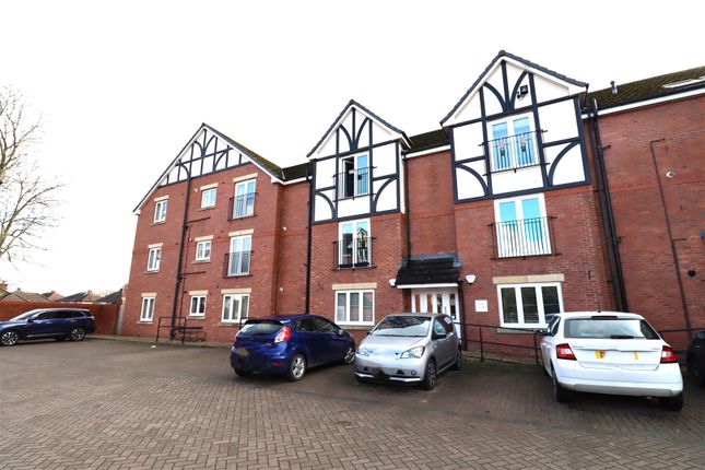 Springfield Drive, Wistaston, Crewe 2 bed apartment for sale