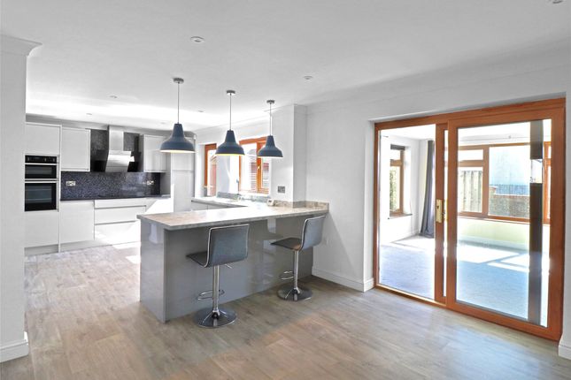 Willow Grove, Stibb Cross... 4 bed detached house for sale