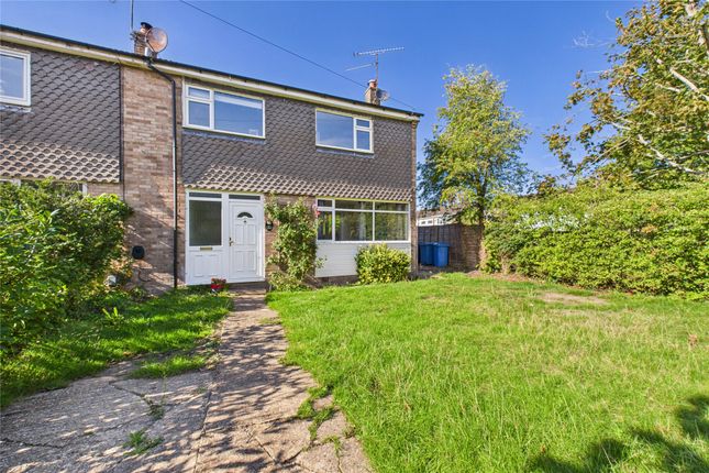 School Lane, Yateley, Hampshire, GU46 3 bed end of terrace house for sale