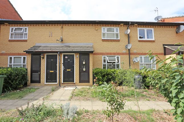Cranberry Lane, London, E16 1 bed maisonette for sale