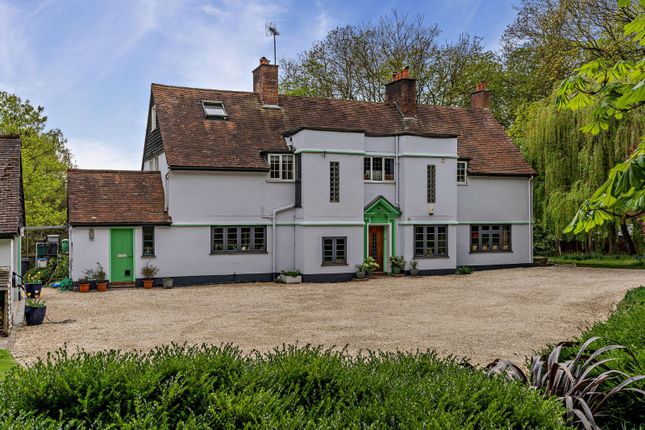 Pangbourne, Berkshire 6 bed detached house for sale