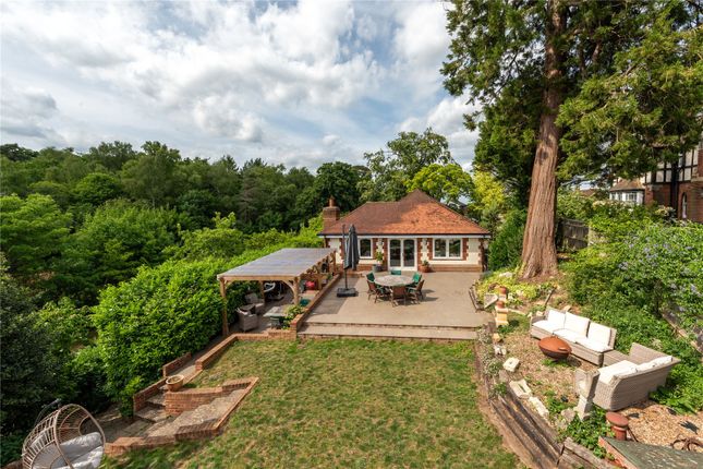 Knoll Road, Dorking, Surrey, RH4 4 bed bungalow for sale