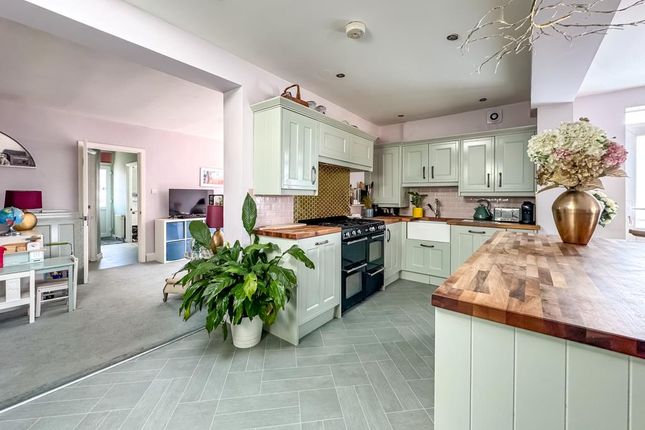3 bedroom chalet for sale