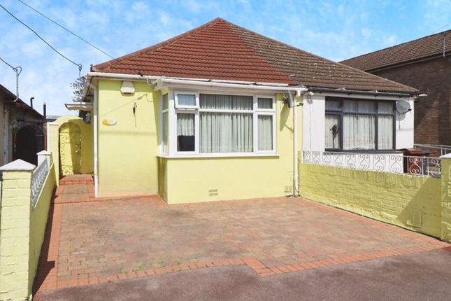 Aldborough Road, Dagenham, RM10 2 bed bungalow for sale