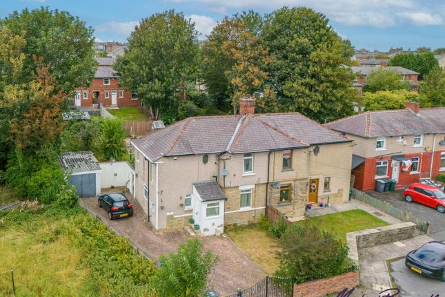 Royds Hall Avenue, Bradford BD6 3 bed semi