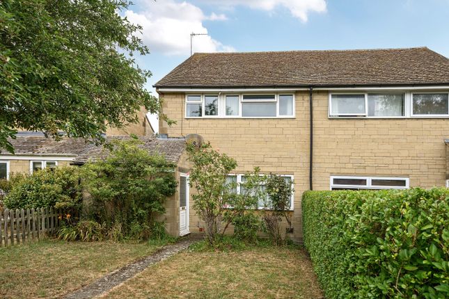 Ampney Orchard, Bampton, Oxfordshire... 3 bed semi