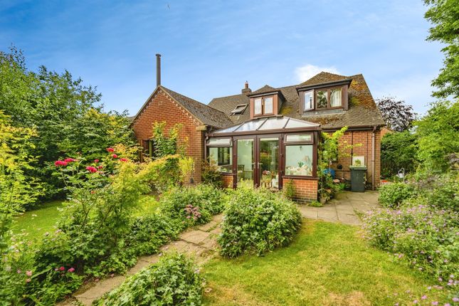 4 bed detached house