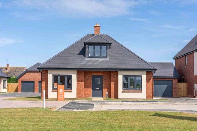 Bourton Gardens, Kingshurst Drive... 3 bed bungalow for sale