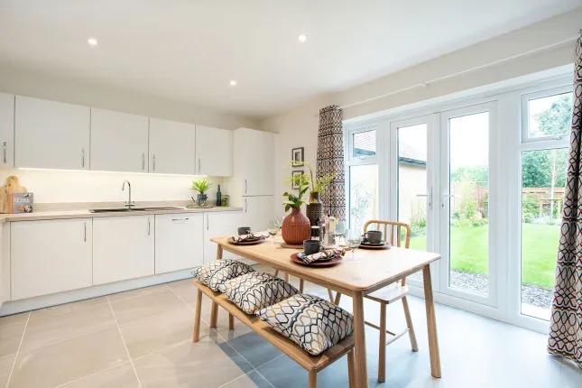4 bed detached house