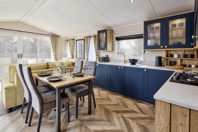 Manor Road, Hunstanton, Norfolk, PE36 3 bed semi