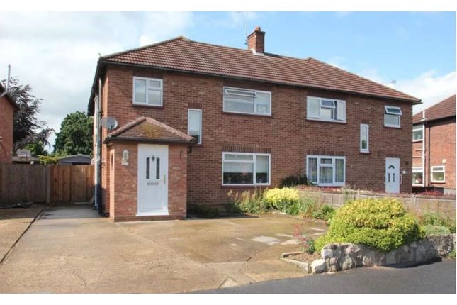 4 bed semi-detached house