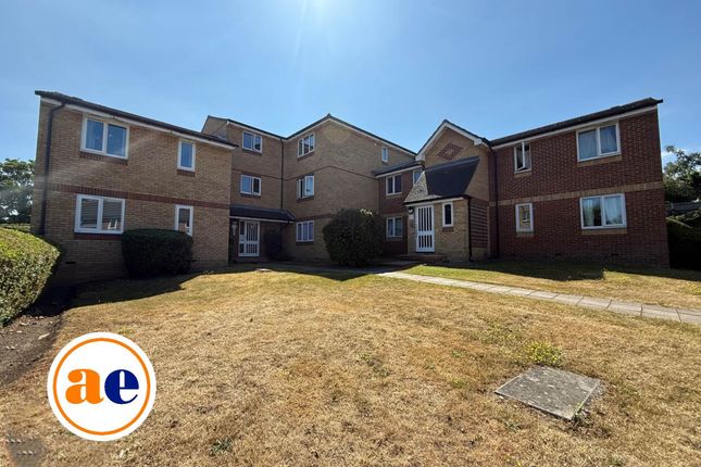 Studio flat for sale