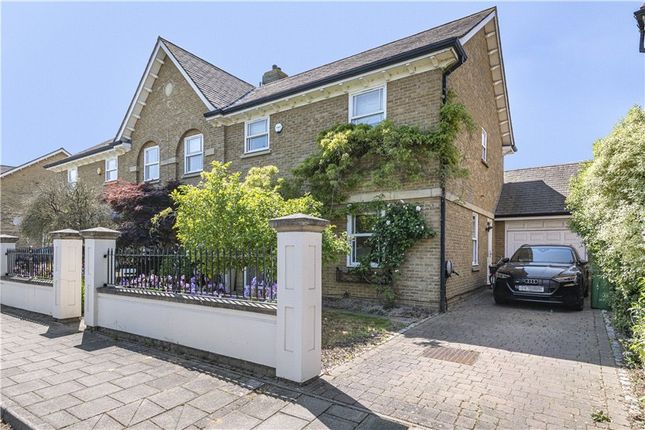 Devereux Lane, Barnes, London, SW13 4 bed semi