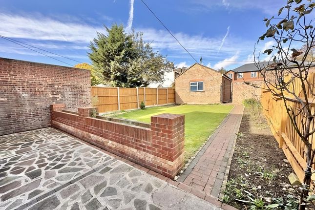 5 bedroom semi-detached house for sale